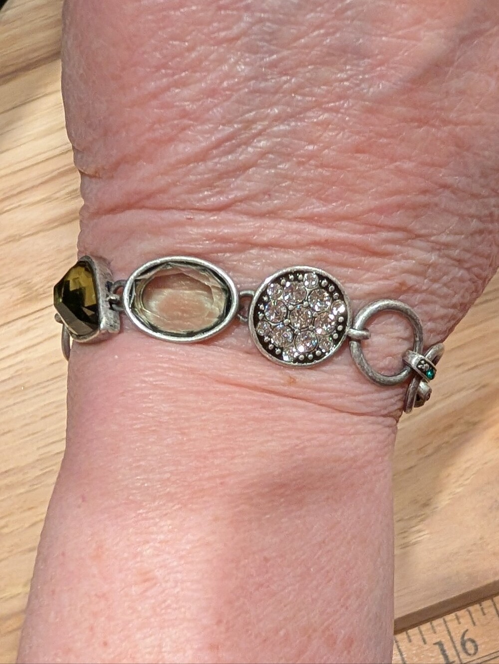 Silver Tone Crystal And Pale Green Stone Link Bracelet